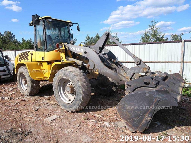 Фронтальный погрузчик VOLVO L45, 4900 мч, 1.5 м3