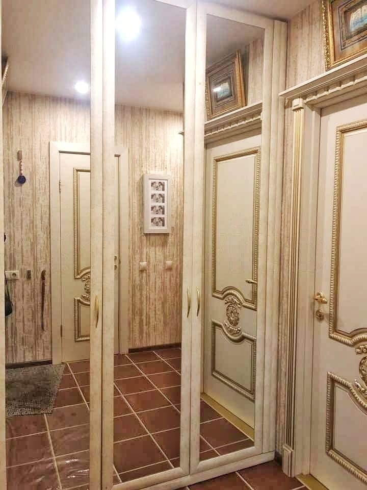 Продам 2-к квартиру в районе с развитой инфраструктурой.