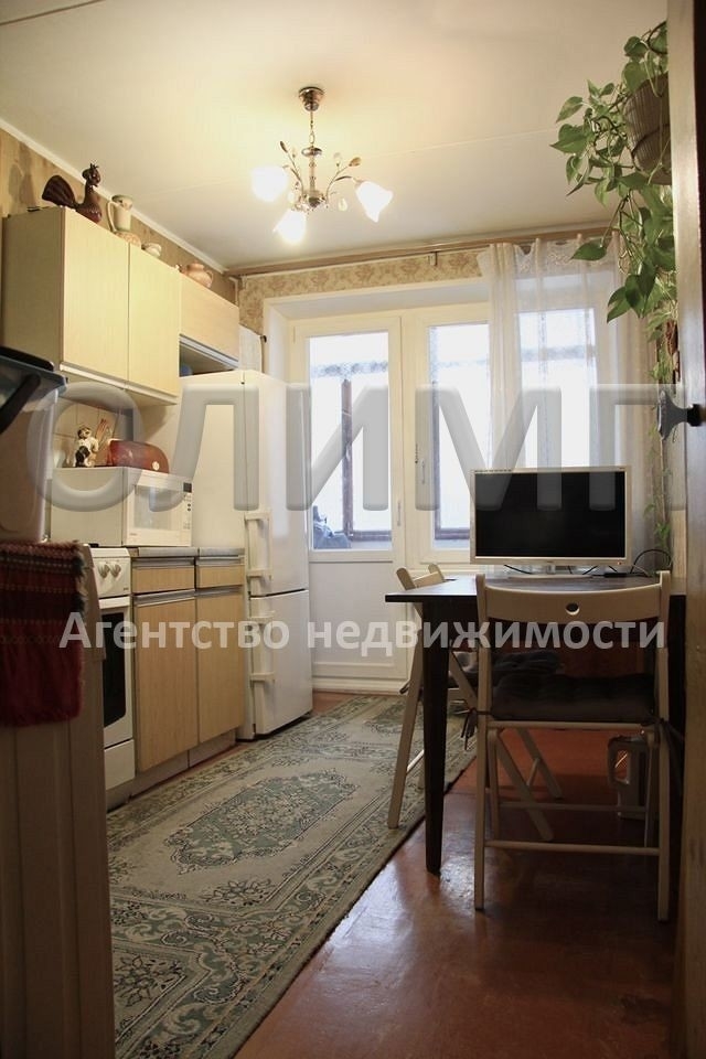 Продается очень уютная и светлая 1-к квартира.