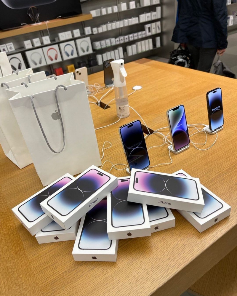    iPhone 14 899  14 Pro Max